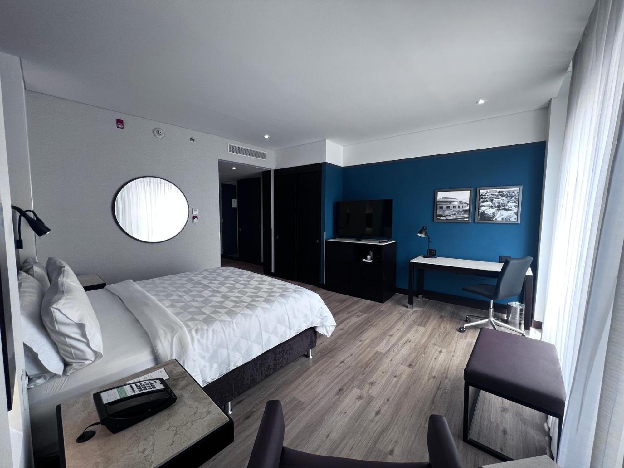 Holiday Inn Bogota Airport By Ihg Zewnętrze zdjęcie
