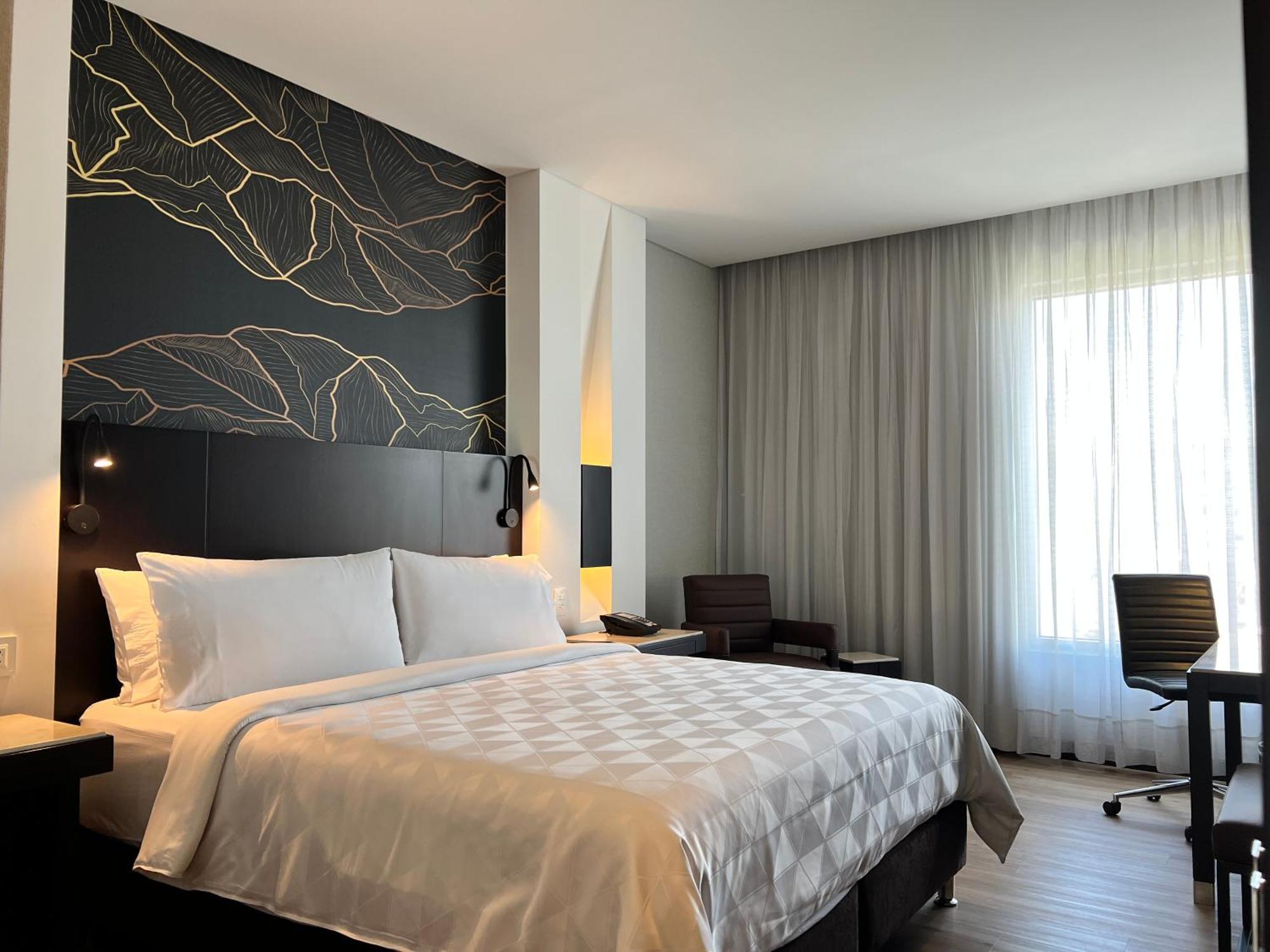 Holiday Inn Bogota Airport By Ihg Zewnętrze zdjęcie