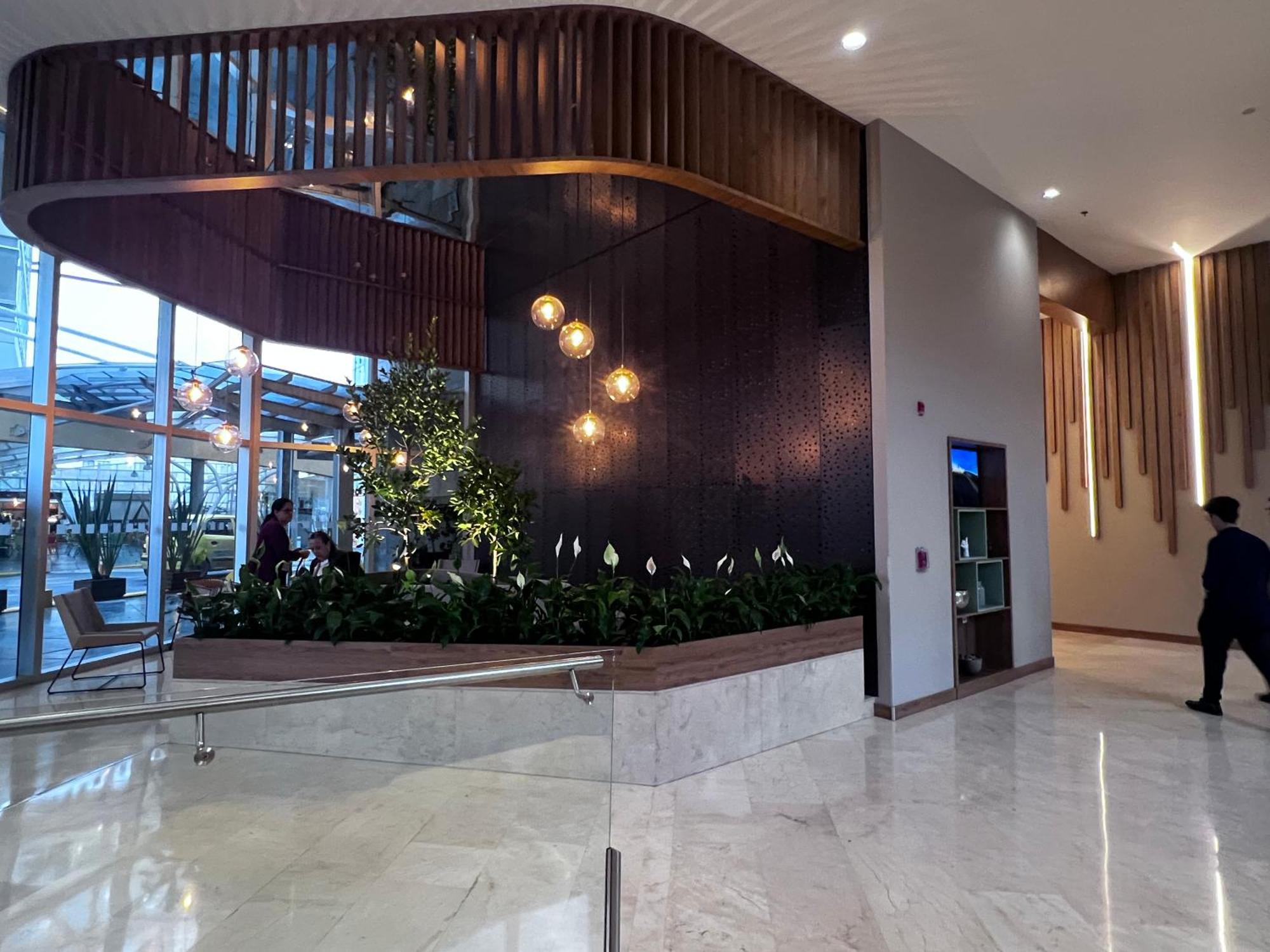 Holiday Inn Bogota Airport, An Ihg Hotel Zewnętrze zdjęcie